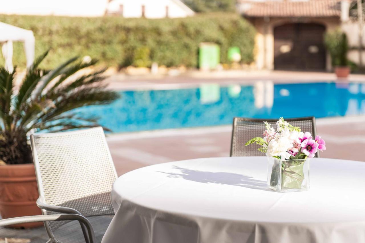 Hotel Dei Giardini Nerviano Екстер'єр фото